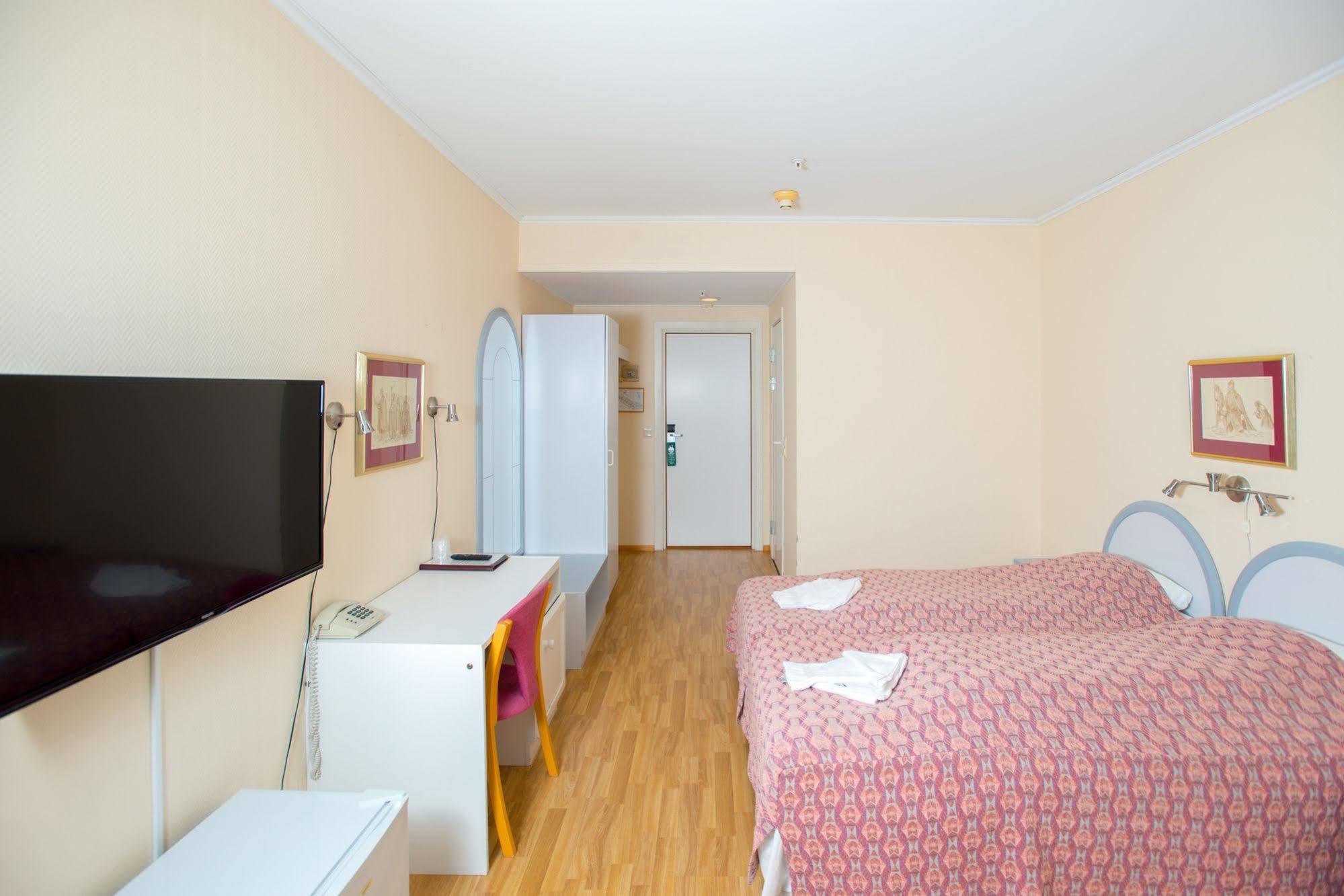 Stiklestad Park Hotel Вердал Экстерьер фото