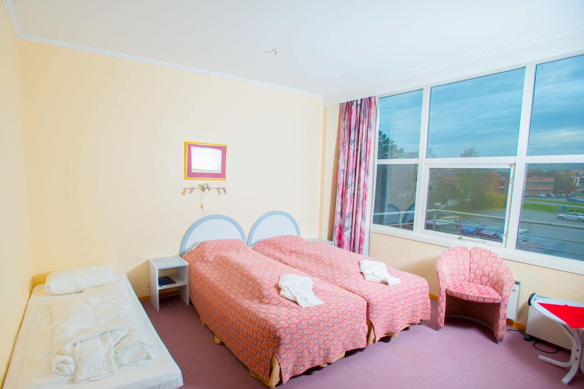 Stiklestad Park Hotel Вердал Экстерьер фото