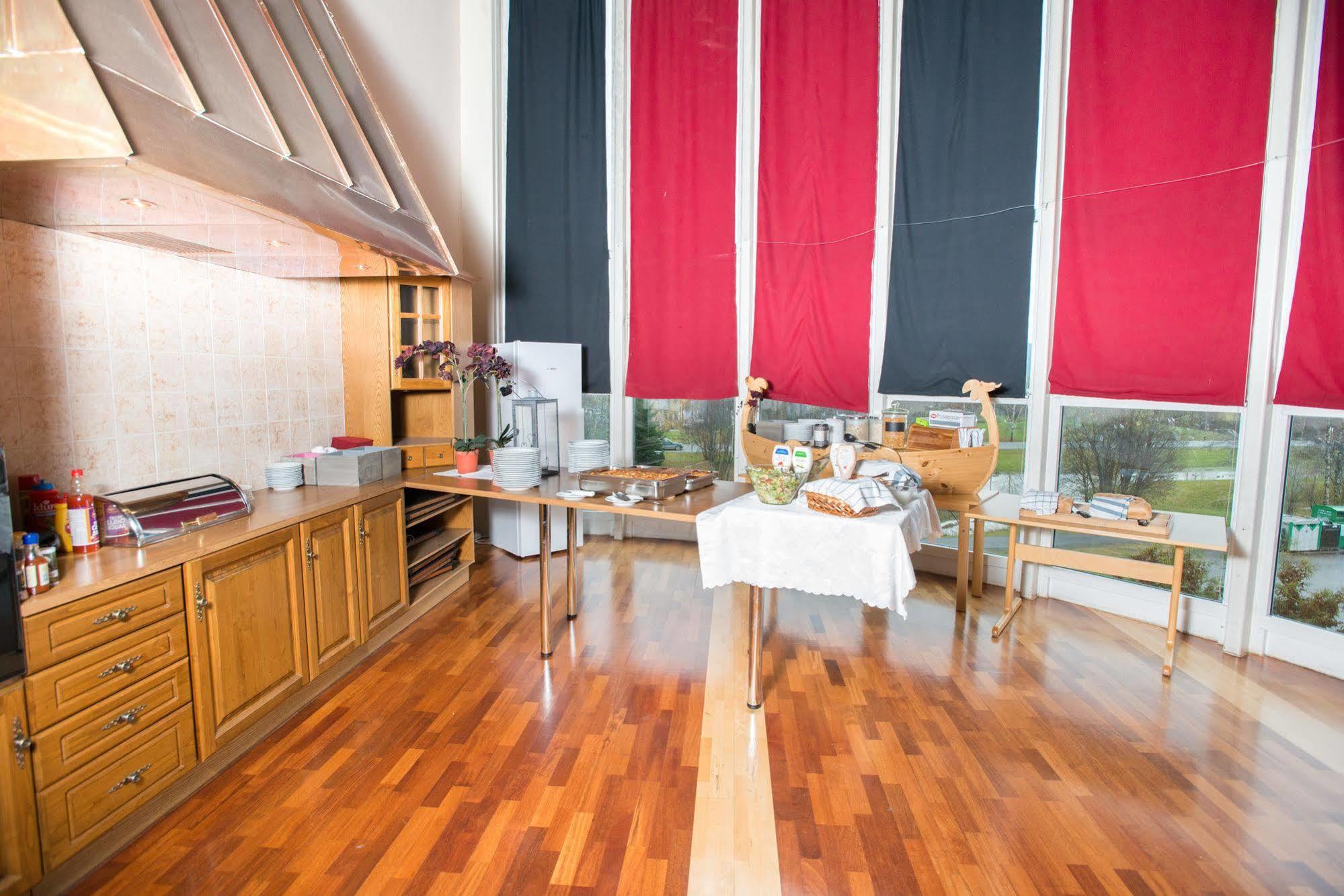 Stiklestad Park Hotel Вердал Экстерьер фото